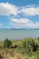 Lago Trasimeno - Umbria - Italia. Veduta dell'Isola Polvese