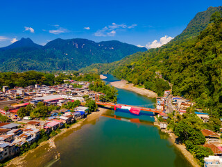 Fototapeta premium MES DE JULIOS FIESTAS PATRIAS EN TINGO MARIA BANDERA PERUANA 2024