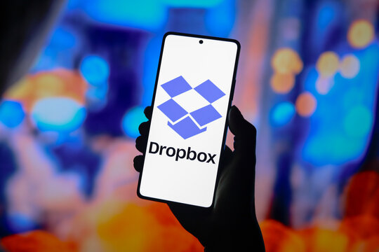 August 21, 2024, Paraguay. In this photo illustration, the Dropbox logo is displayed on a smartphone screen.