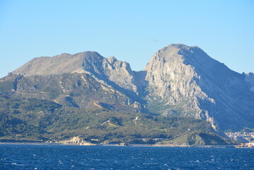 フェリーから見たモロッコのジャバルムーサ