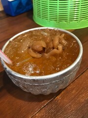 Longan juice is a popular drink in restaurants throughout Thailand. It has a sweet taste and a fragrant aroma of longan. It is refreshing to drink.