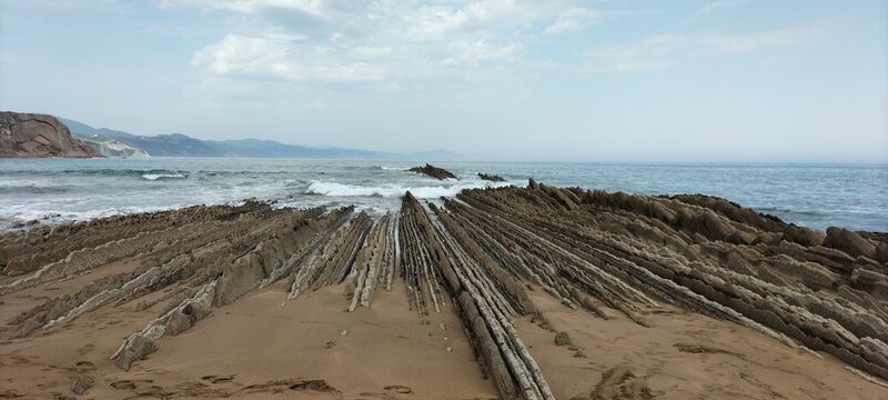 Flysh hacia el mar