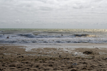 baigneur sur une plage de l'ile de ré