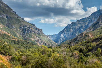 V shaped Valley in the dry mountains of Utah
