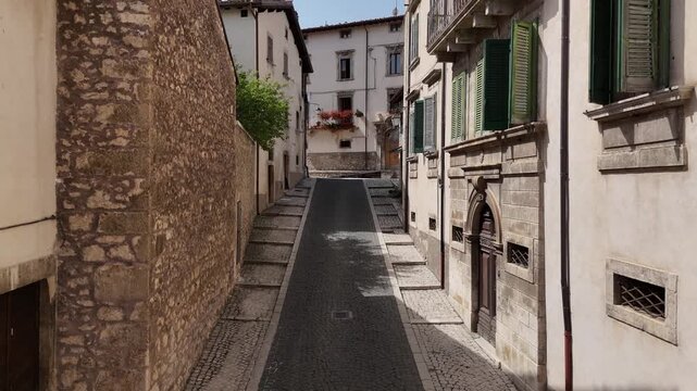 Vista aerea di Pescocostanzo, Abruzzo, Italia.
Ripresa aerea del centro storico di Pescocostanzo, meta turistica del centro Italia.
