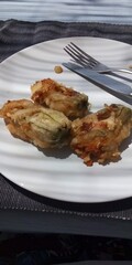 Fiori di zucca, fatti in casa, cibo vero