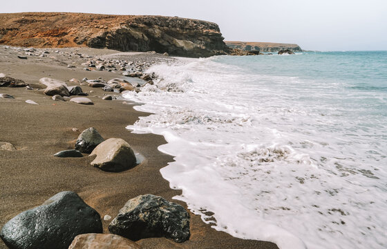 Ajuy Playa de arena negra Fuerteventura Islas Canarias