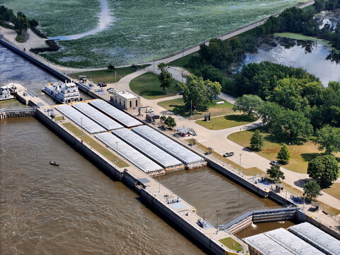 Locks and Dam 13 on the Mississippi river at Fulton, IL loading the lock so a barge can proceed down river.