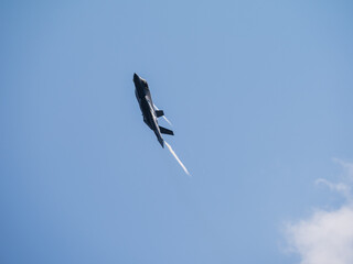 airshow, F35, F-35, fighter jet, airplane, sky, jetstream
