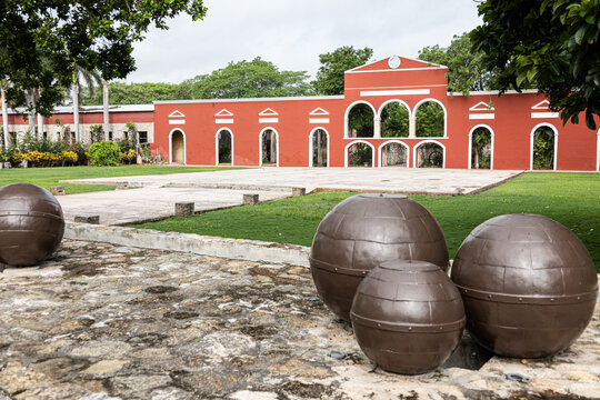 jardin de hacienda antigua en dic soleado