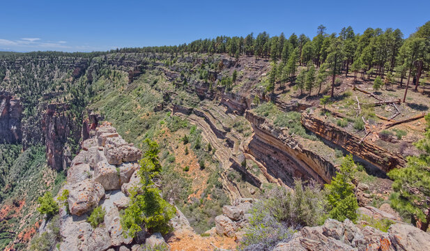 Cliff views just south of Naji Point on the North Rim of Grand Canyon National Park, UNESCO World Heritage Site, Arizona, United States of America