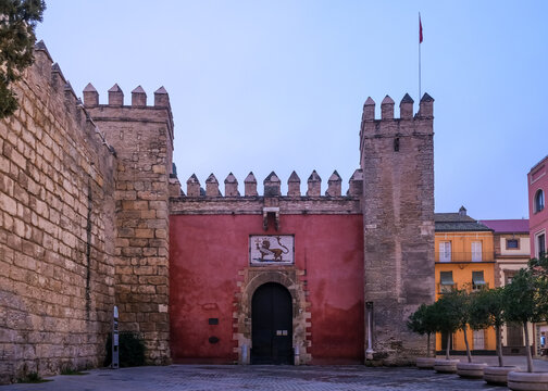 Entrance to the Alcazar of Seville at the Puerta del Leon (Gate of the Lion), the main access point through the outer wall, UNESCO World Heritage Site, Seville, Andalusia, Spain