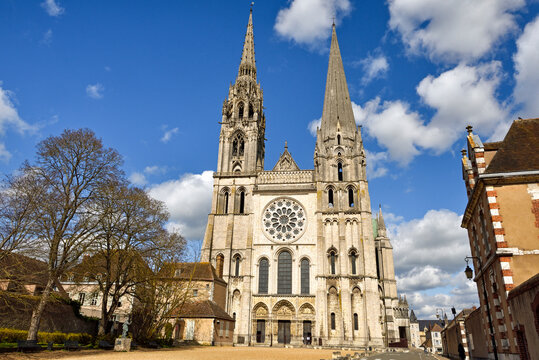 West facade of the Cathedral seen from the forecourt, UNESCO World Heritage Site, Chartres, Eure-et-Loir department, Centre region, France