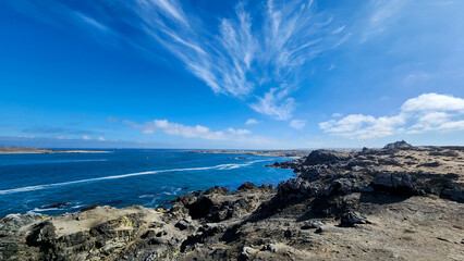 SEA LANDSCAPE. VIEW OF THE PACIFIC OCEAN COAST. COAST OF CHILE.