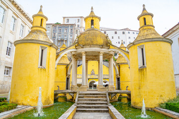 Obraz premium architectural landmark of unique beauty in the center of Jardim da Manga in the historic area of the city of Coimbra-Portugal