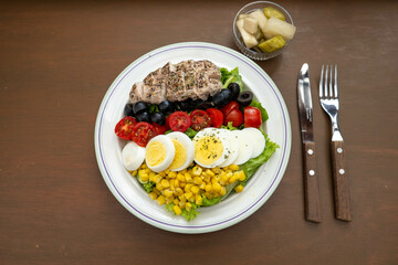 Nourishing Cobb Salad: A Protein-Packed Healthy Meal