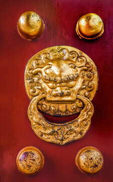 Imperial dragon door, Temple of Heaven, Beijing, China. Built in 1400's in Ming Dynasty. Where Emperor prayed to heaven for a good harvest