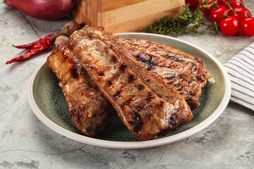 Grilled pork ribs with spices
