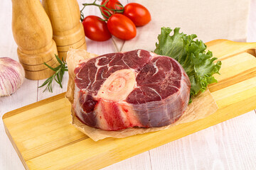 Raw beef ossobuco for roast