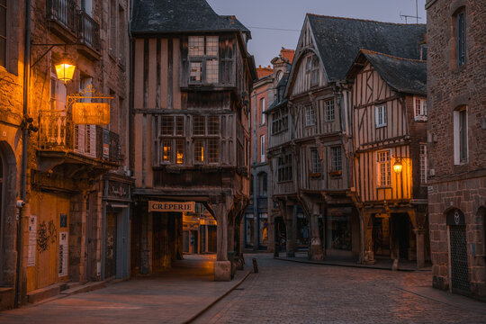 Fototapeta Dinan by night - Brittany, France