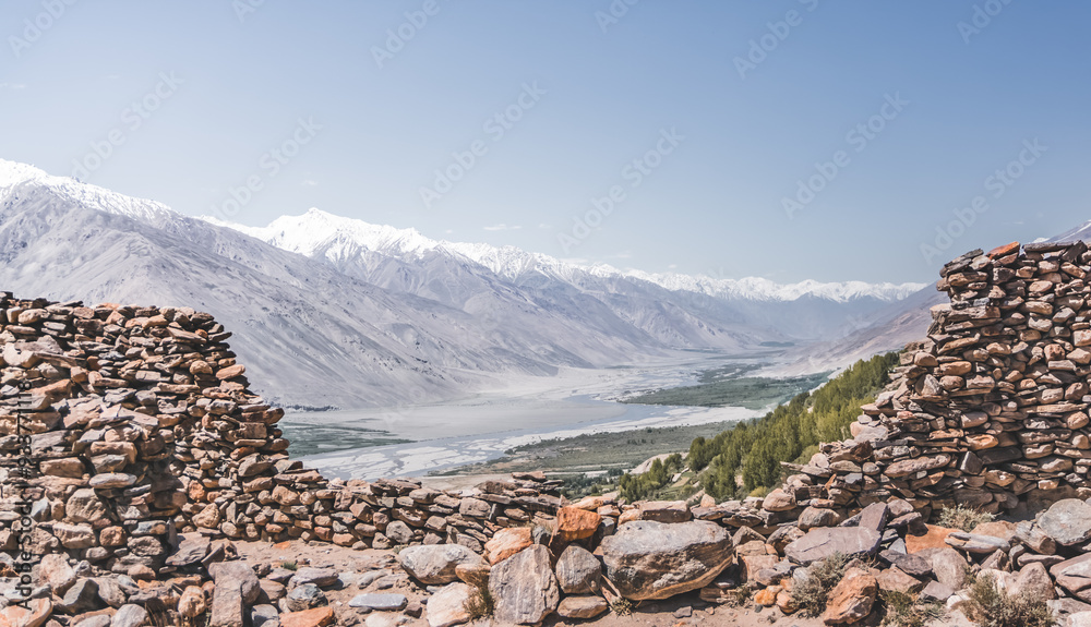 Wall mural remains of the ancient fortress of yamchun in the tien shan mountains in tajikistan in the pamirs, r