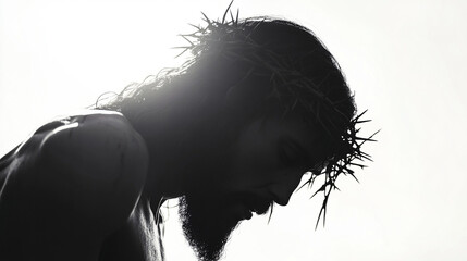Fototapeta premium silhouette of jesus wearing crown of thorns 