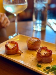 scallops and wine