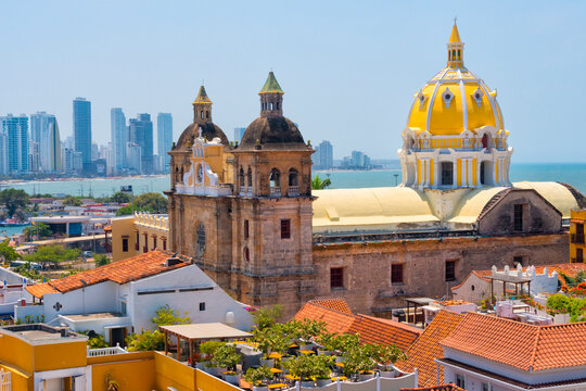 Iglesia de San Pedro Claver in the old town, high-rises of the new city in the background, Cartagena, UNESCO World Heritage Site, Bolivar Department, Colombia