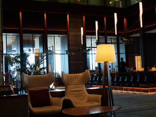 ホテルの静かなロビーの風景