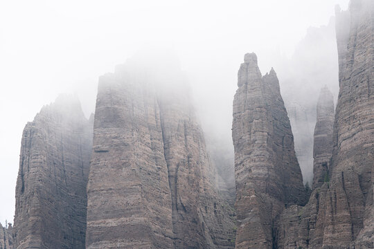 USA, Colorado. Fog on pinnacles in Cimarron Range. 