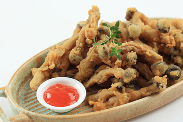 Crispy Shimeji Mushroom Karaage with Spicy Sauce