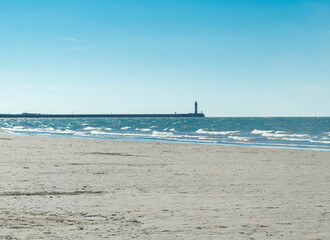 Au bord de la mer