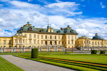Fototapeta premium スウェーデン ストックホルム郊外 ドロットニングホルム宮殿