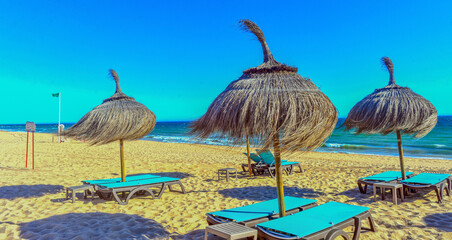 Praia dos Salgados in Albufeira, Algarve (Portugal)