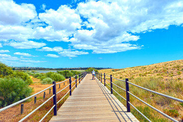 Obraz premium Wanderweg am Lagoa dos Salgados in Pêra/Algarve (Portugal)