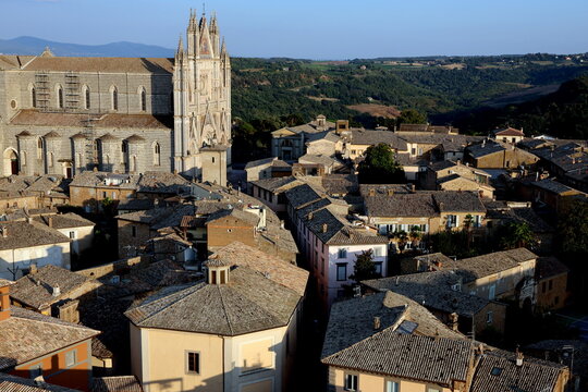 Blick auf dem Dom und alte D&auml;cher in Orvieto