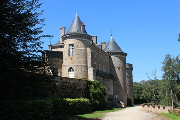 Entrée du hâteau de Chastellux dans le Morvan