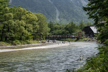 夏の上高地，梓川と河童橋，長野県