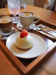 cake with cream and strawberry