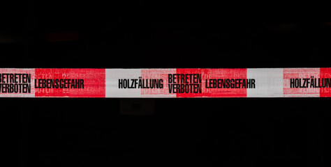 Holzfällung Lebensgefahr Absperrband