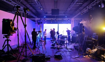 Timelapse of a Movie Set in Action: Behind the Scenes of Film Production