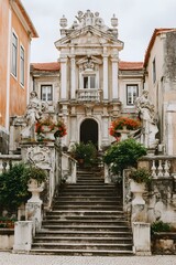 Naklejka premium Stone Stairs Leading to a Grand Entrance of a Historic Building