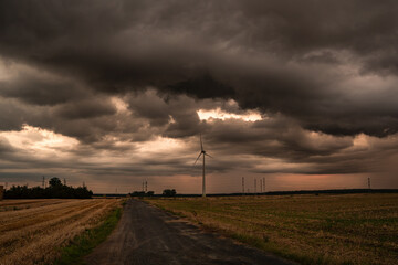 burza, na , wsi, wiatraki