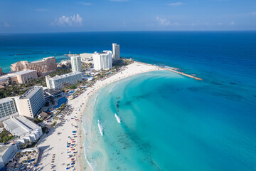 Turquoise Waves at Sunset: Playa Forum in Cancún
