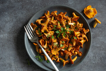 fried chanterelle mushrooms