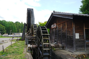 Water Wheel in Gifu, Japan - 日本 岐阜 くるる荘川水車