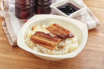 Roasred eel with steamed rice