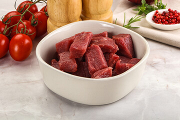 Raw beef cubes for cooking