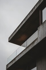 Obraz premium Minimalist macro perspective of a modern house --style rawAI generated illustration