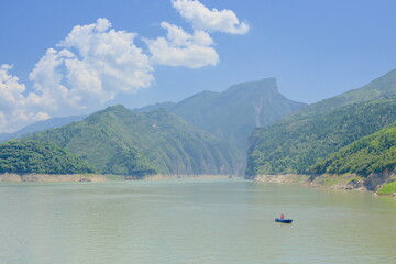 The scenery on both sides of the Three Gorges in China.